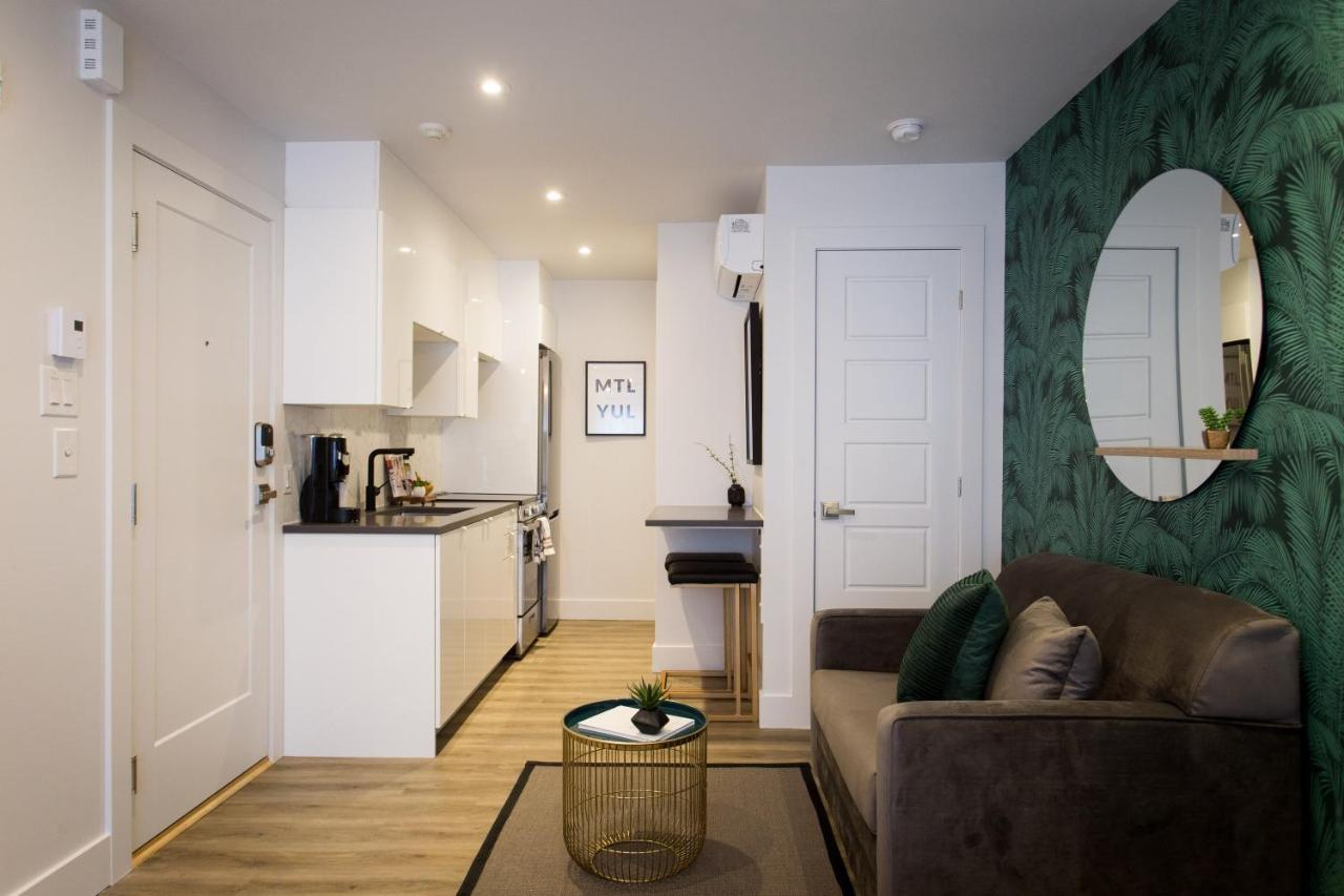 Apartment Palms Steps From Jeantalon Market Full Bath By Den Montreal